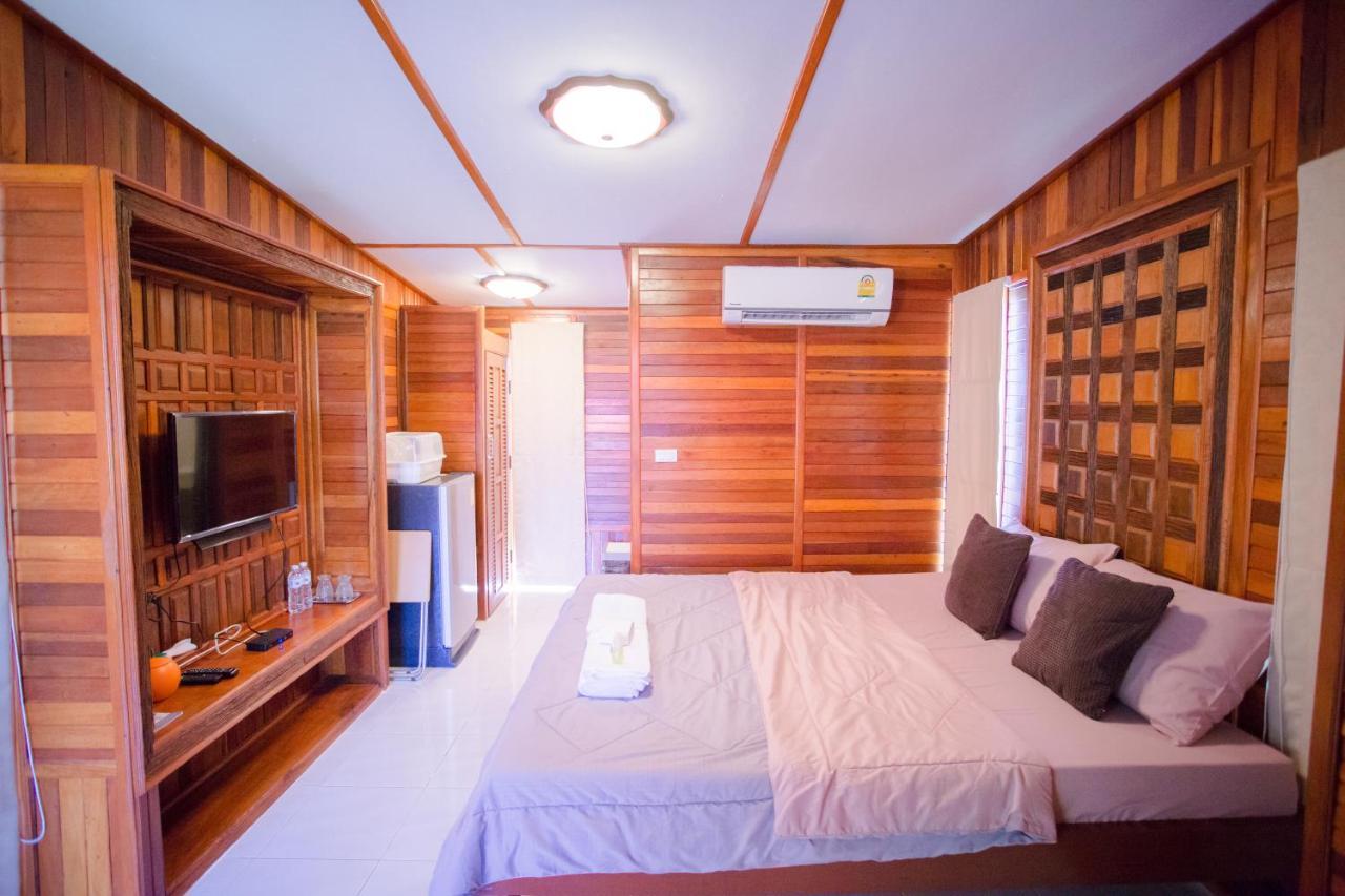 Romyen House Hotel Ban Nong Nam Khan Bagian luar foto