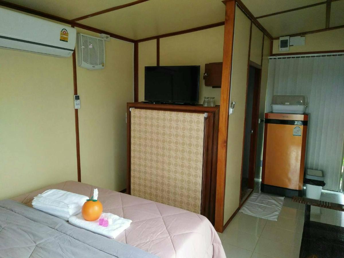 Romyen House Hotel Ban Nong Nam Khan Bagian luar foto