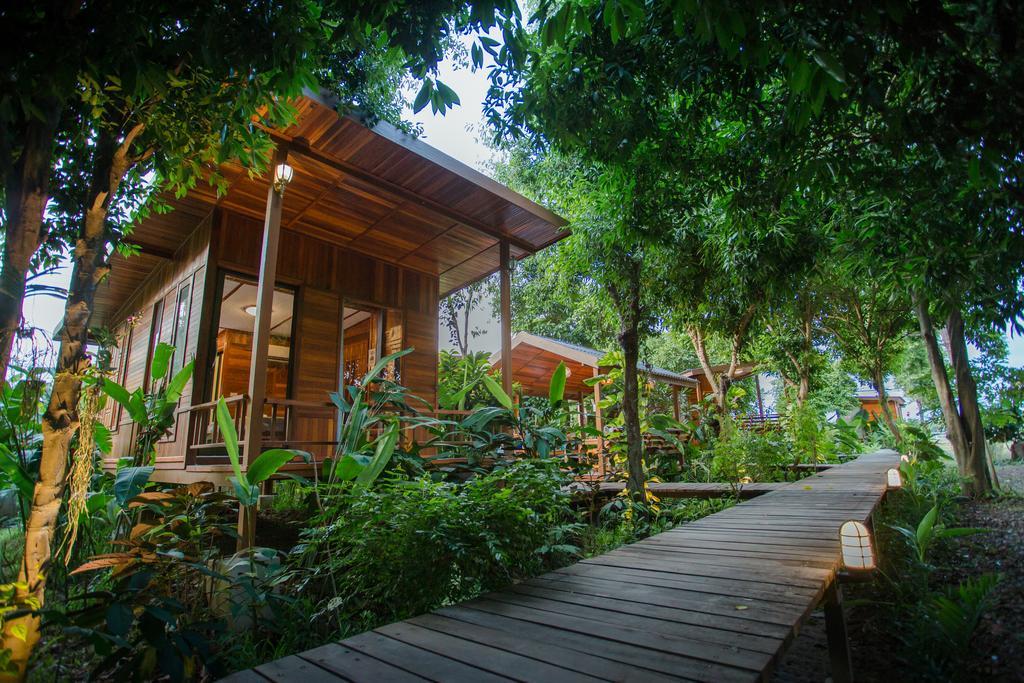 Romyen House Hotel Ban Nong Nam Khan Bagian luar foto