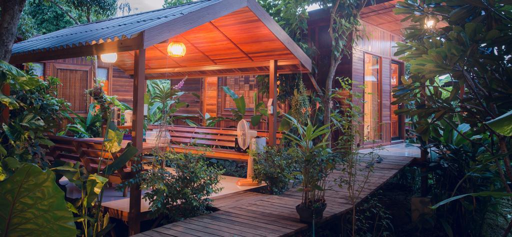 Romyen House Hotel Ban Nong Nam Khan Bagian luar foto