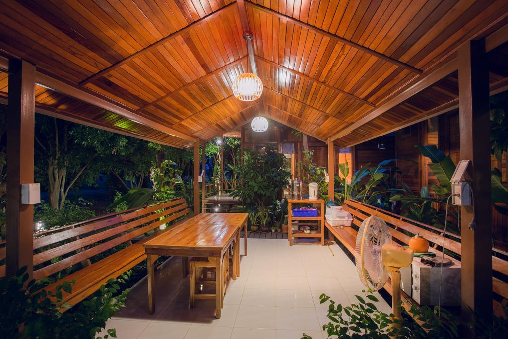 Romyen House Hotel Ban Nong Nam Khan Bagian luar foto